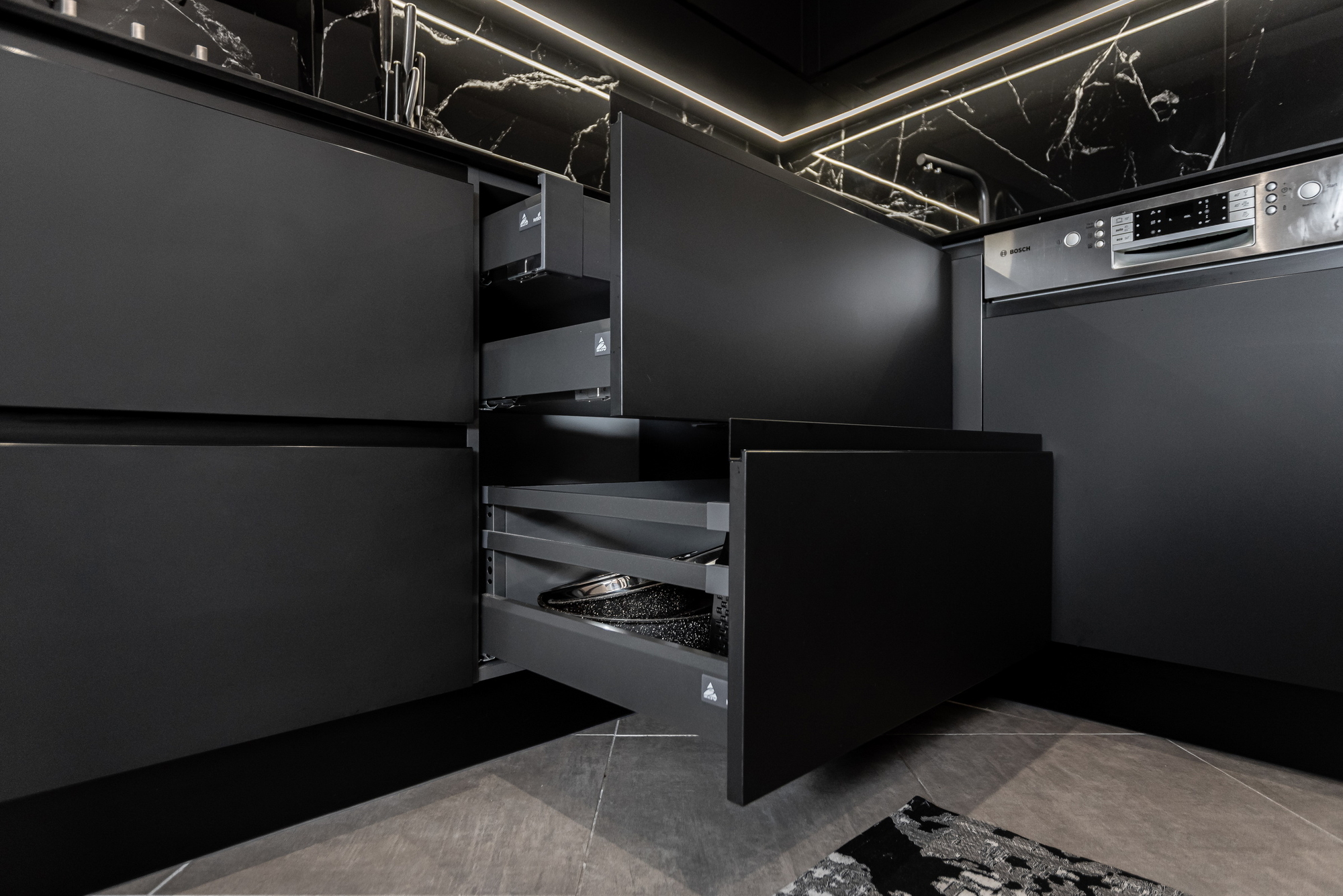 ул. Славинского